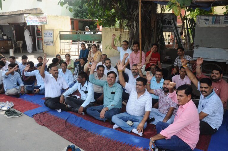Idtv Indradhanush Pen Down Strike