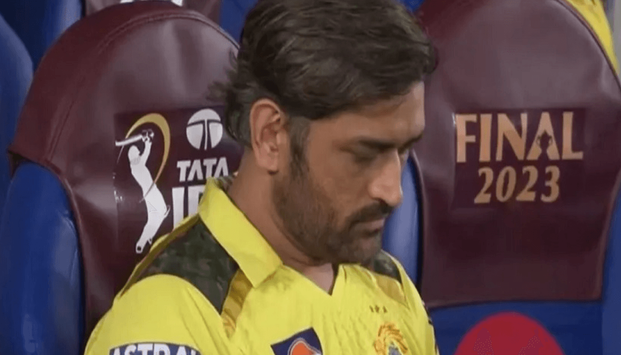 बॉल दर बॉल, बदलता रहा धोनी के चेहरे का रंग, जीत के बाद दिखी चमक