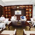 अधिकारियों के उत्पीड़न की शिकायतें &lsquo; फर्जी&rsquo;, &lsquo;गंदी राजनीति&rsquo; कर रहे उपराज्यपाल : दिल्ली सरकार