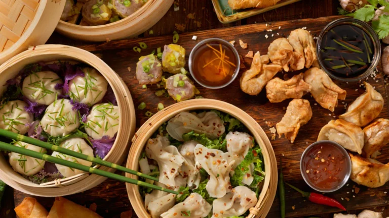 7htfkd1o momos dim sums 625x300 07 December 22